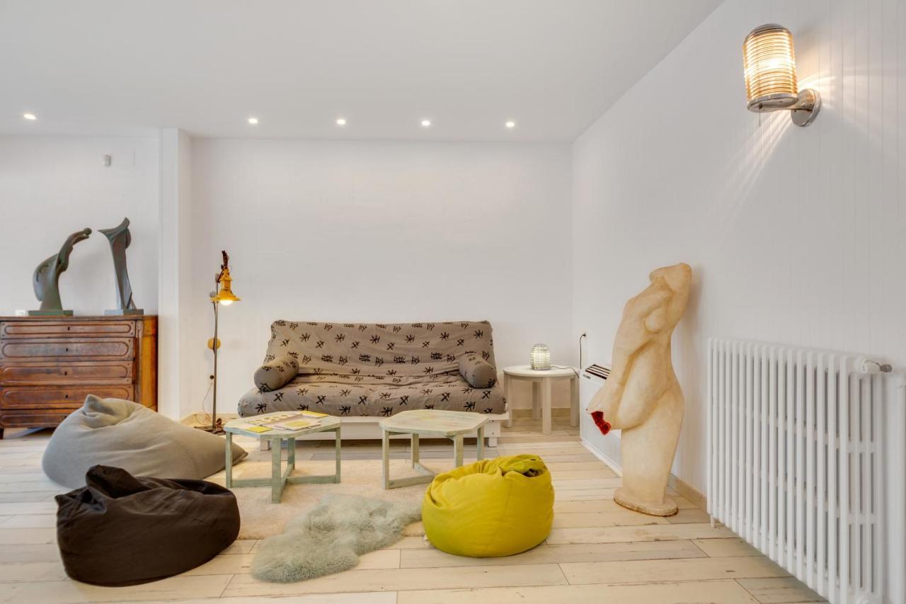 Вілла Contemporary Art House Фігерас Екстер'єр фото